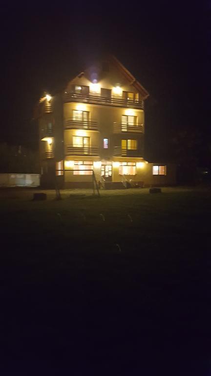 Pensiunea Riffelt Bran  Bagian luar foto